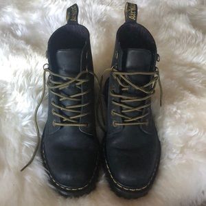 Hightop Doc Martens